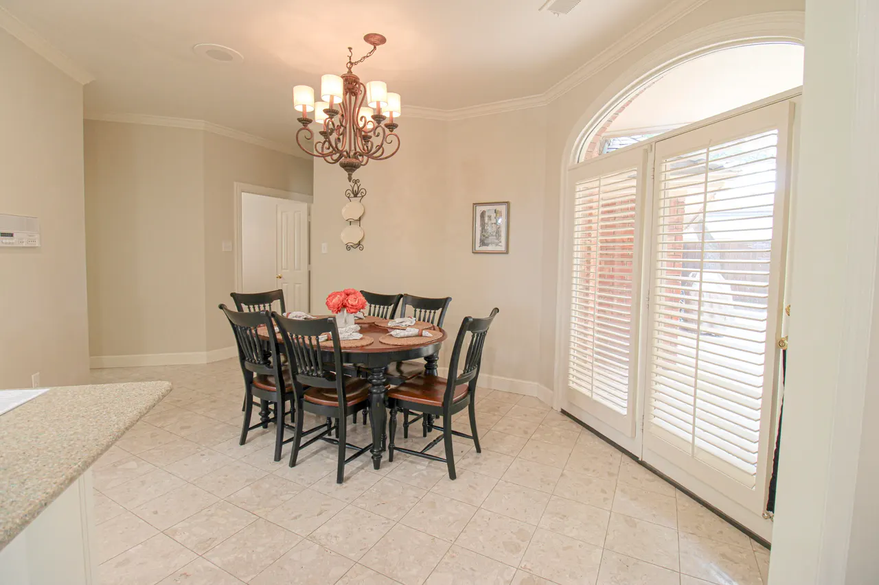 Photo 16 — 8708 Savannah Avenue, Lubbock, TX 79424