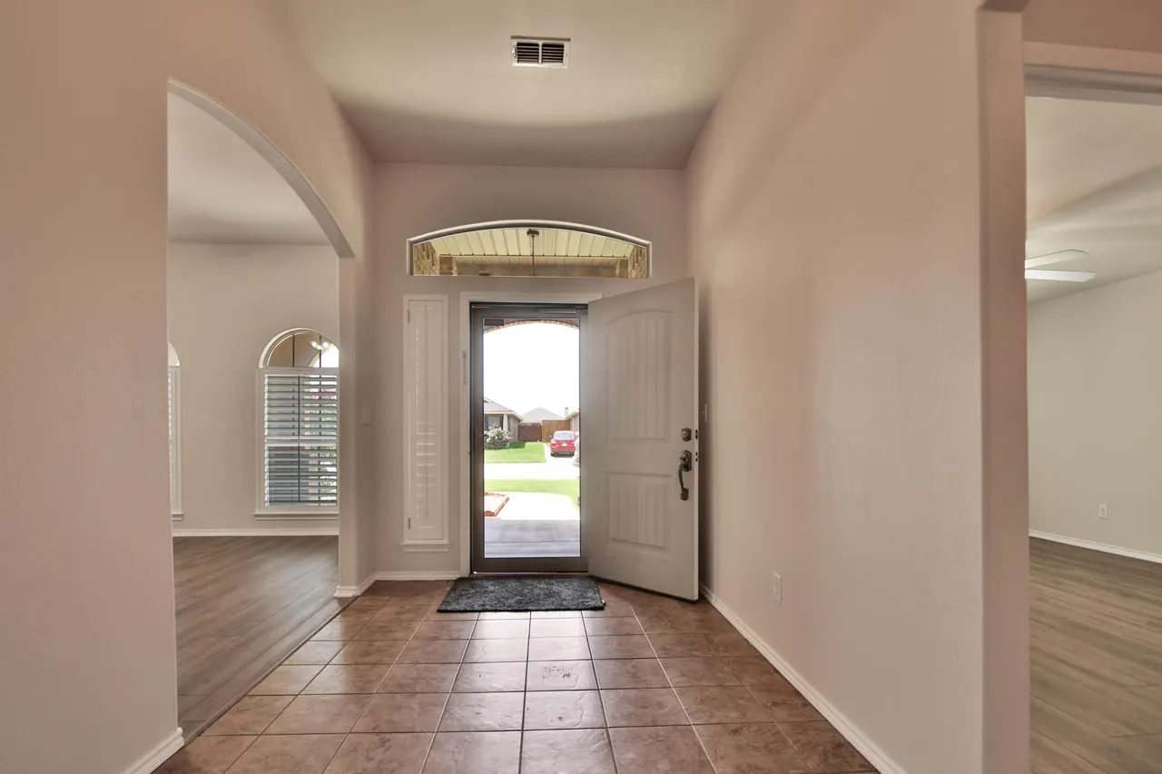 Photo 8 — 5714 109th Street, Lubbock, TX 79424