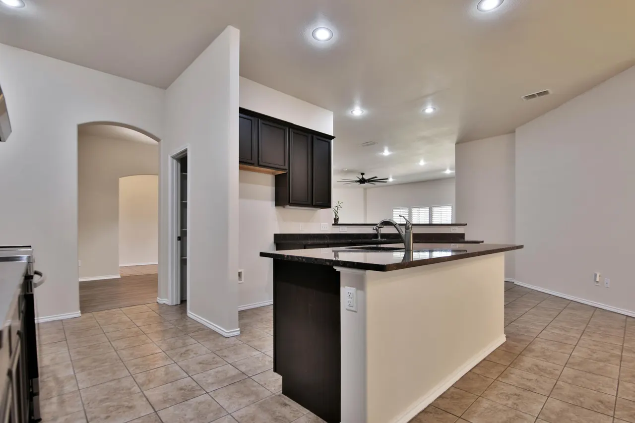 Photo 14 — 5714 109th Street, Lubbock, TX 79424