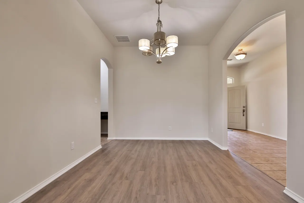 Photo 9 — 5714 109th Street, Lubbock, TX 79424