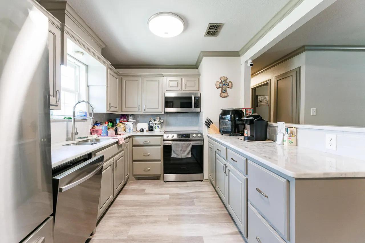 Photo 10 — 834 9th Street, Wolfforth, TX 79382