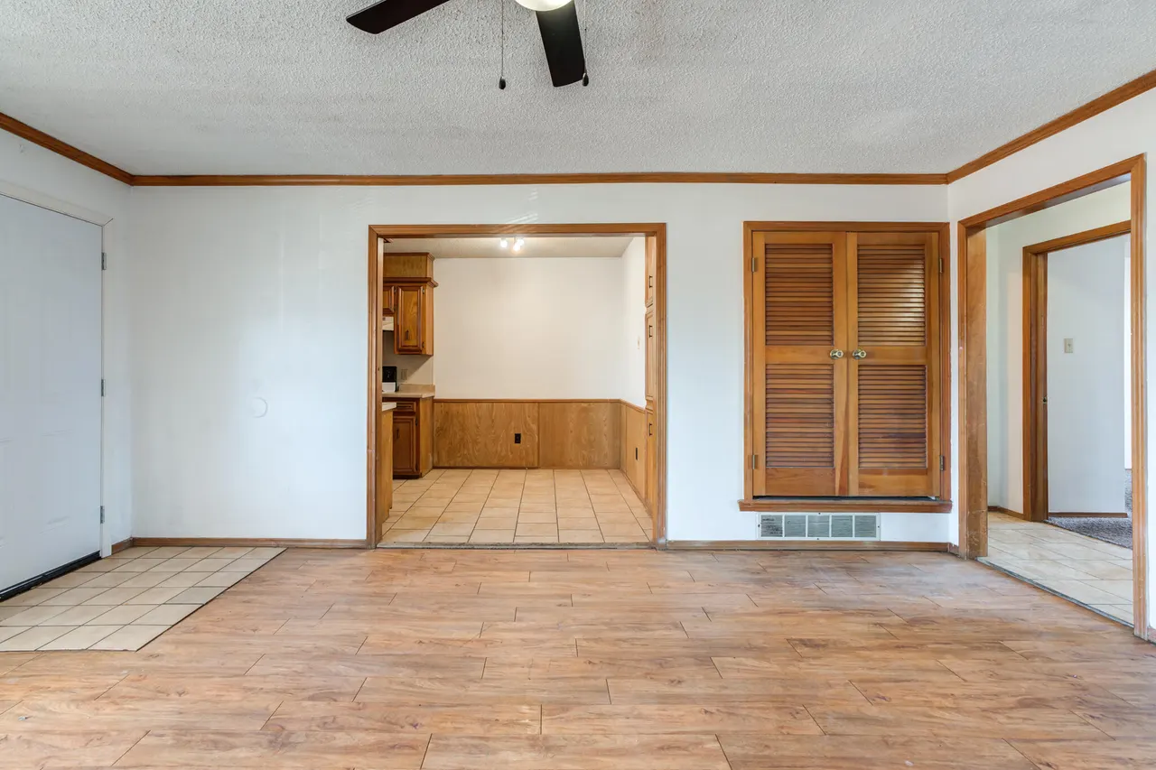 Photo 12 — 7405 Waco Avenue, Lubbock, TX 79423
