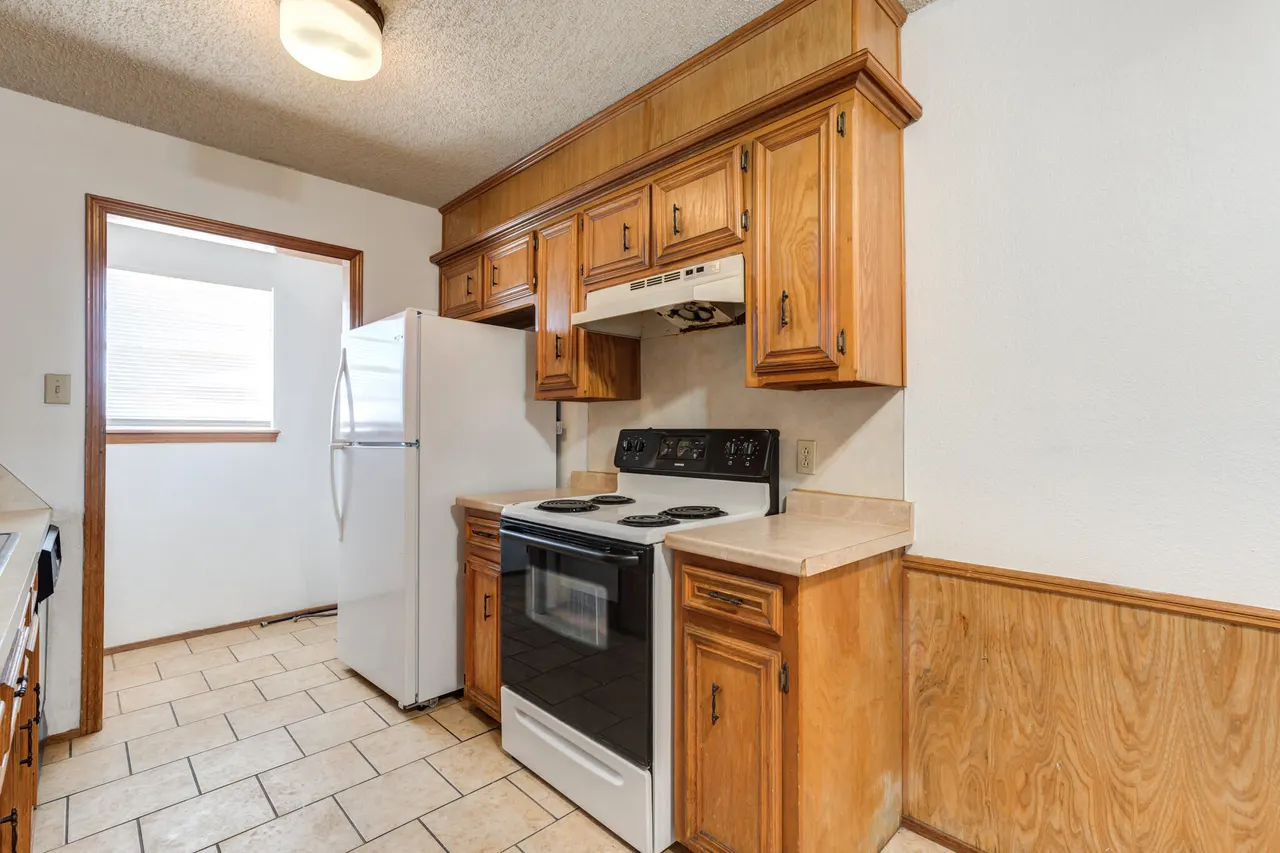 Photo 16 — 7405 Waco Avenue, Lubbock, TX 79423