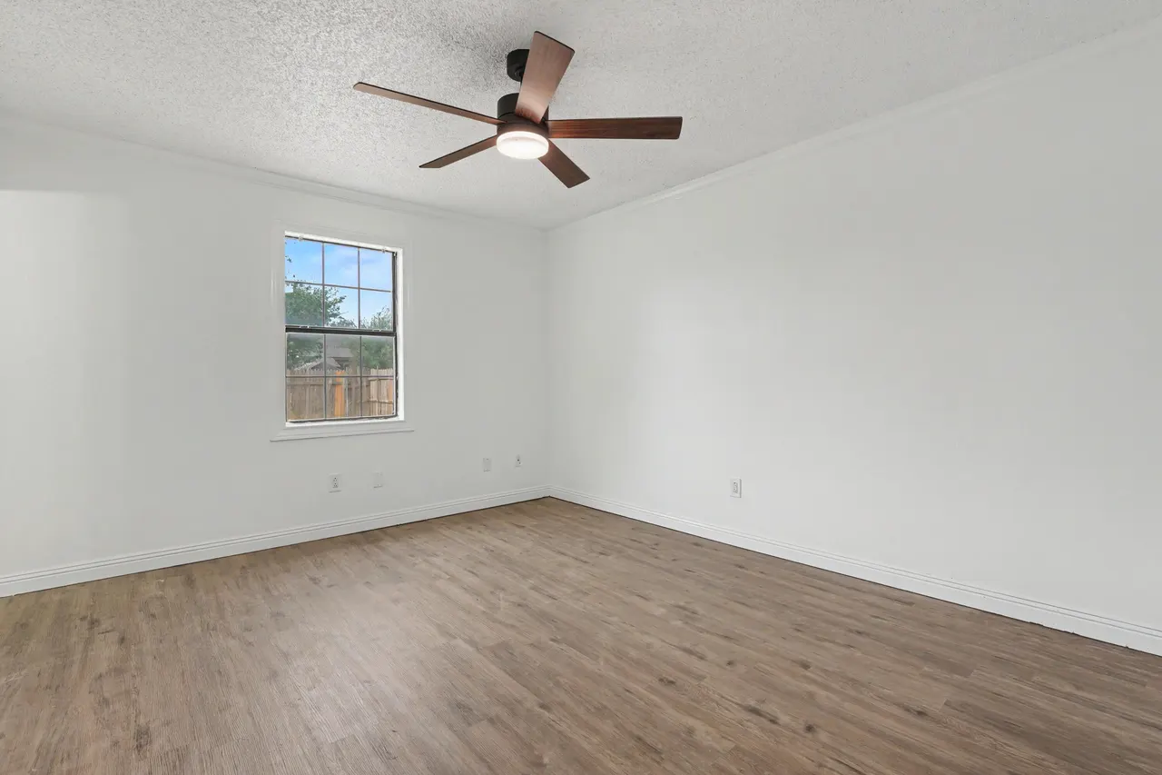 Photo 13 — 5521 Harvard Street, Lubbock, TX 79416