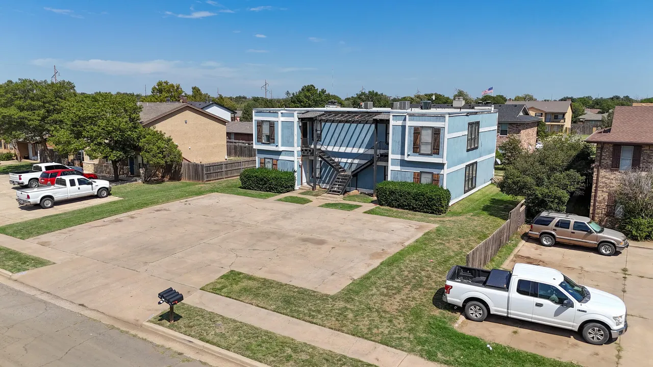 Photo 2 — 7405 Avenue X, Lubbock, TX 79423