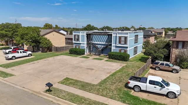 Photo 2 — 7405 Avenue X, Lubbock, TX 79423