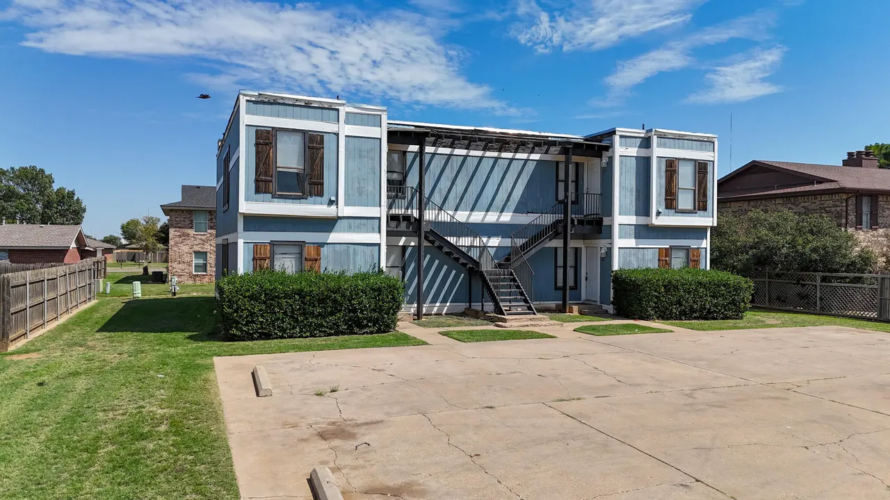 Photo 4 — 7405 Avenue X, Lubbock, TX 79423