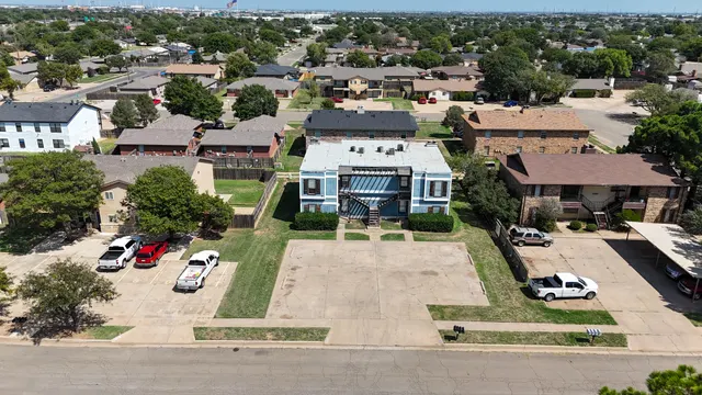 Photo 6 — 7405 Avenue X, Lubbock, TX 79423