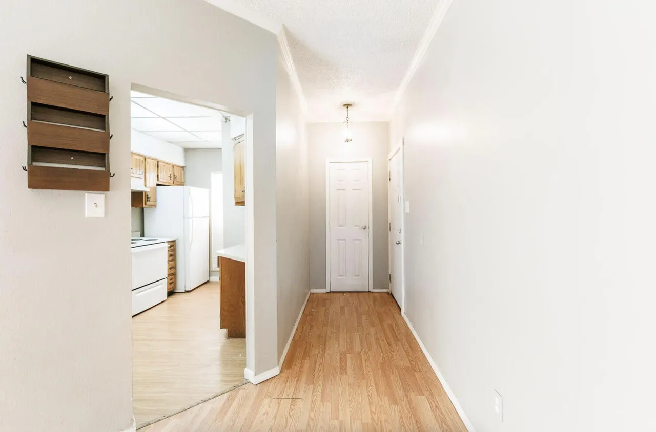 Photo 8 — 7405 Avenue X, Lubbock, TX 79423