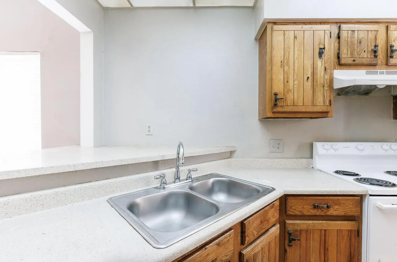 Photo 17 — 7405 Avenue X, Lubbock, TX 79423