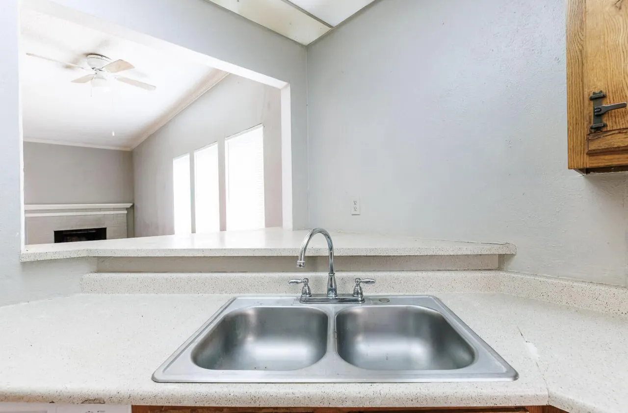 Photo 18 — 7405 Avenue X, Lubbock, TX 79423