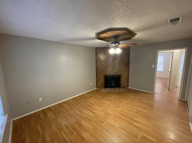 Photo 5 — 7401 Avenue X, Lubbock, TX 79423