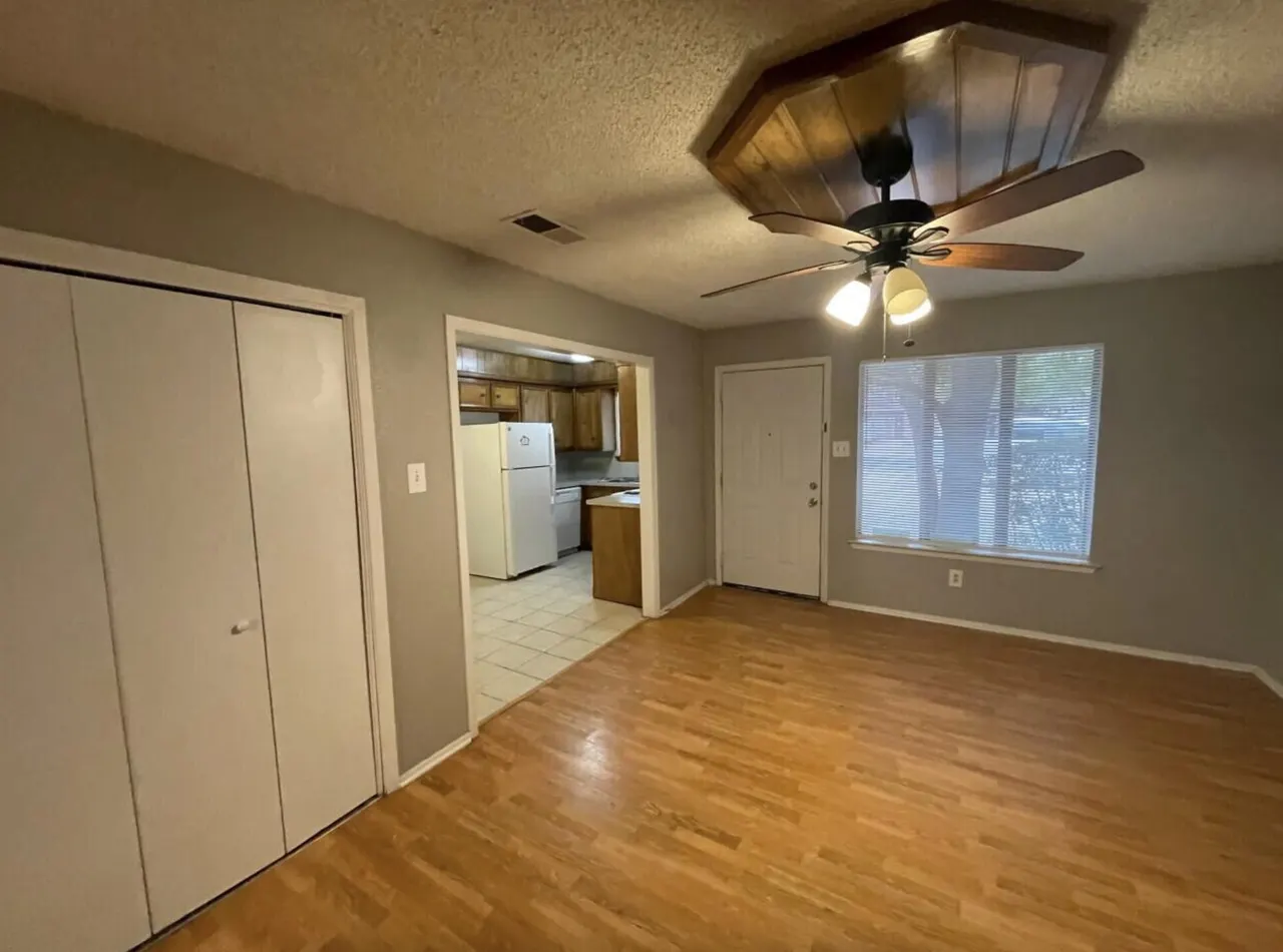 Photo 7 — 7401 Avenue X, Lubbock, TX 79423