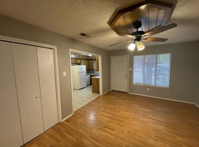 Photo 7 — 7401 Avenue X, Lubbock, TX 79423