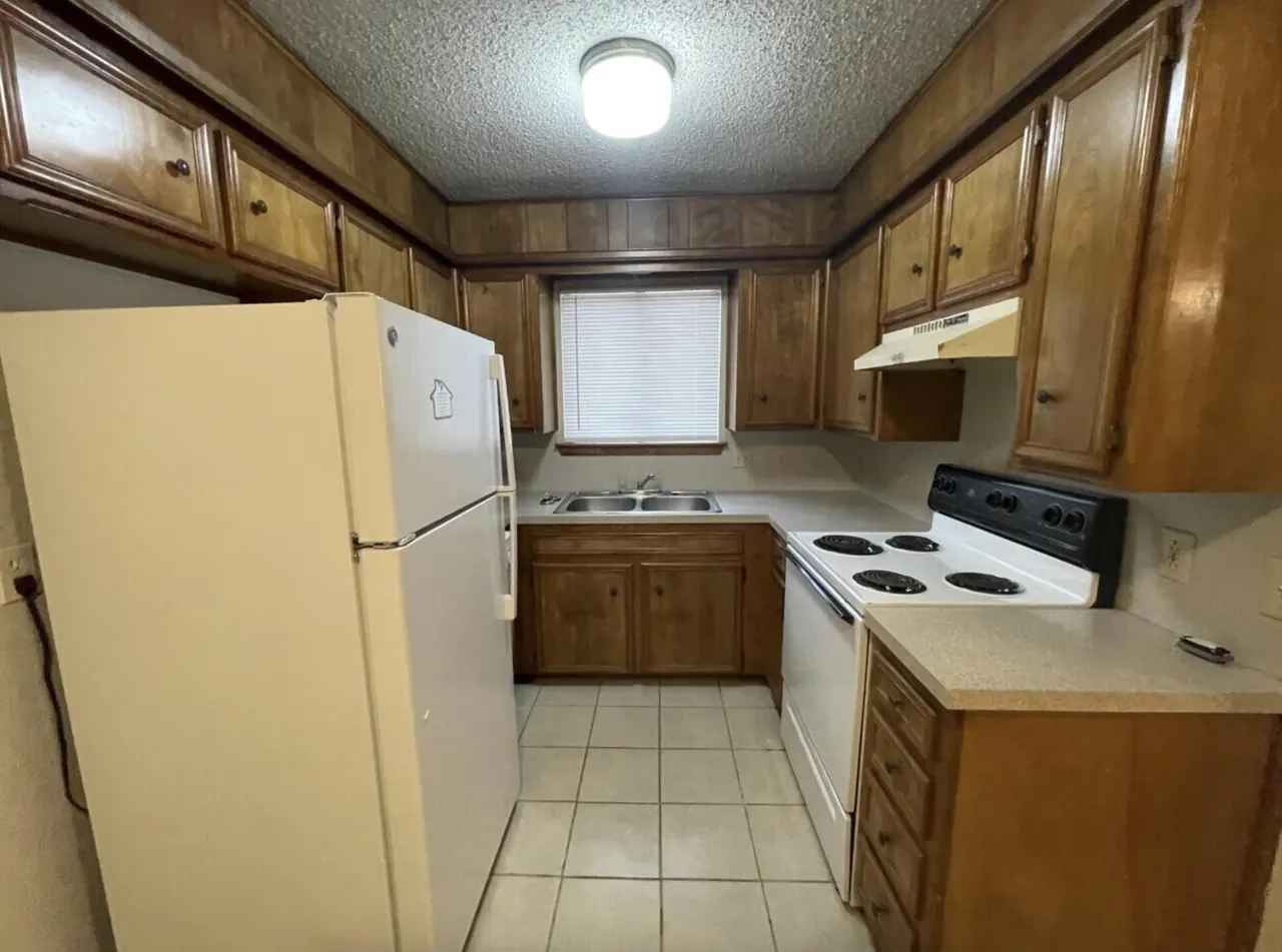 Photo 9 — 7401 Avenue X, Lubbock, TX 79423