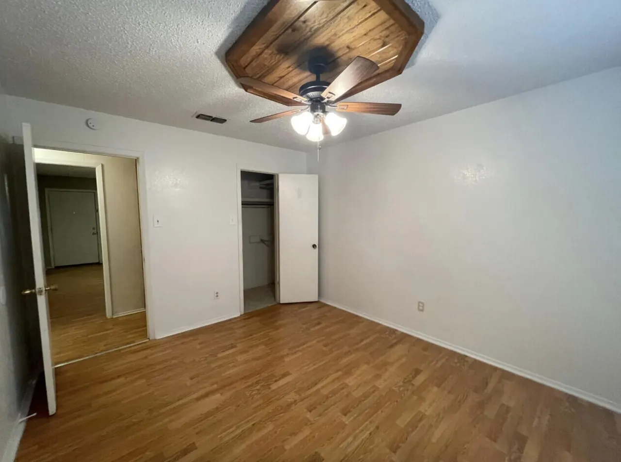 Photo 13 — 7401 Avenue X, Lubbock, TX 79423