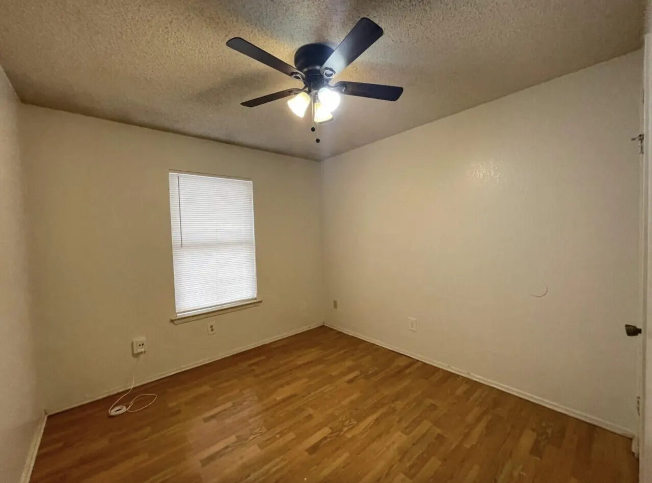 Photo 14 — 7401 Avenue X, Lubbock, TX 79423
