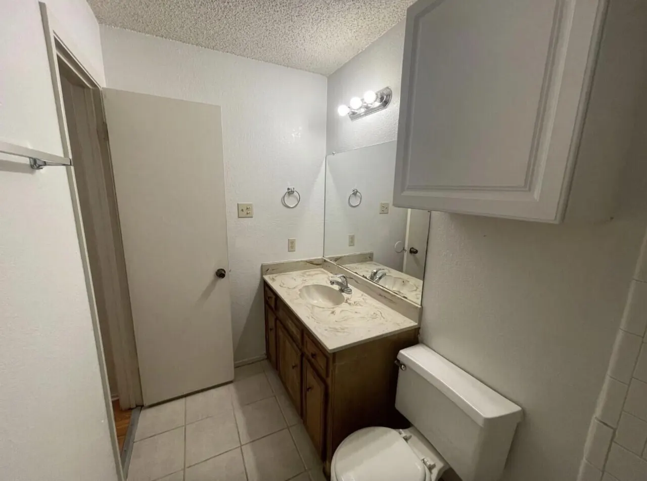 Photo 17 — 7401 Avenue X, Lubbock, TX 79423