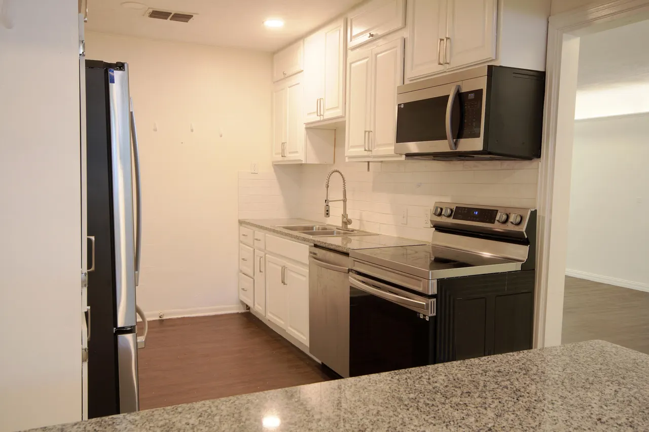 Photo 6 — 3104 29th Street, Lubbock, TX 79410