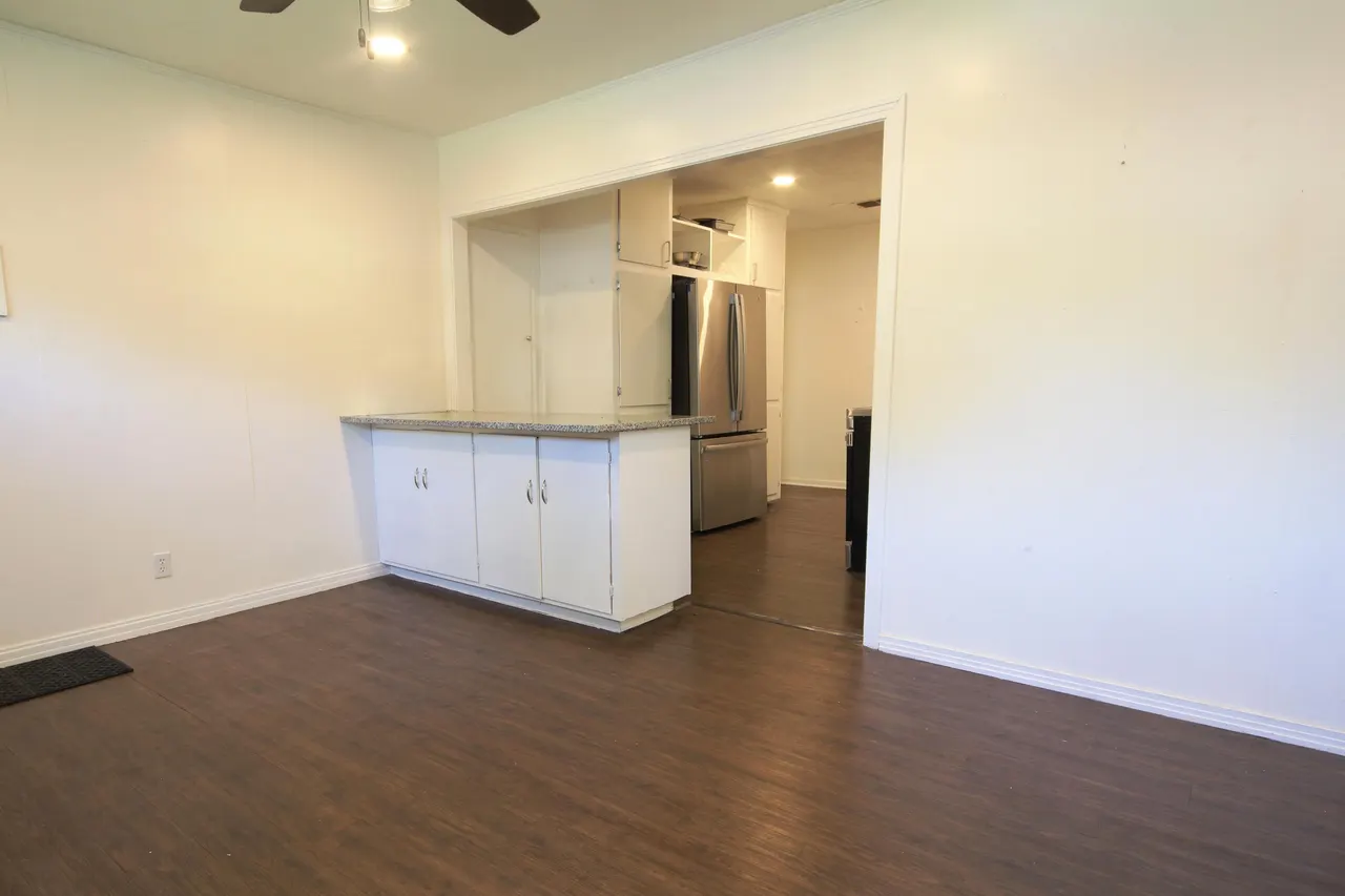 Photo 8 — 3104 29th Street, Lubbock, TX 79410