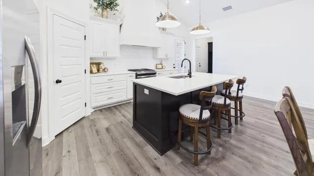 Photo 8 — 7613 52nd Street, Lubbock, TX 79407