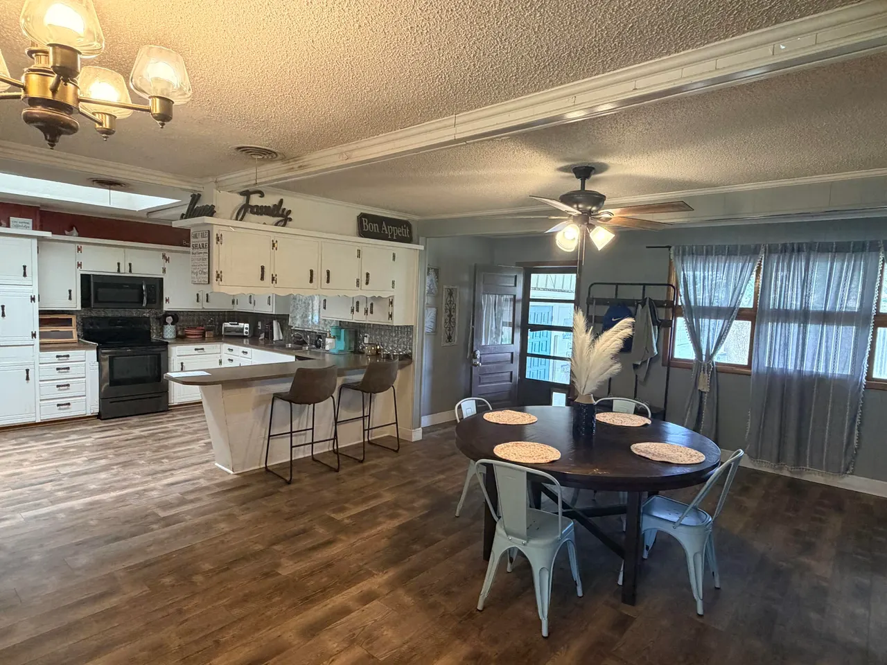 Photo 7 — 1210 Garland Street, Plainview, TX 79072
