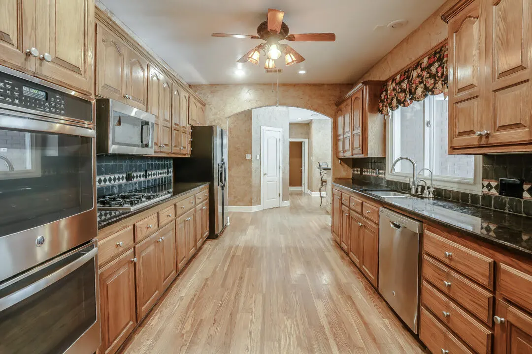 Photo 7 — 9407 Nashville Avenue, Lubbock, TX 79423