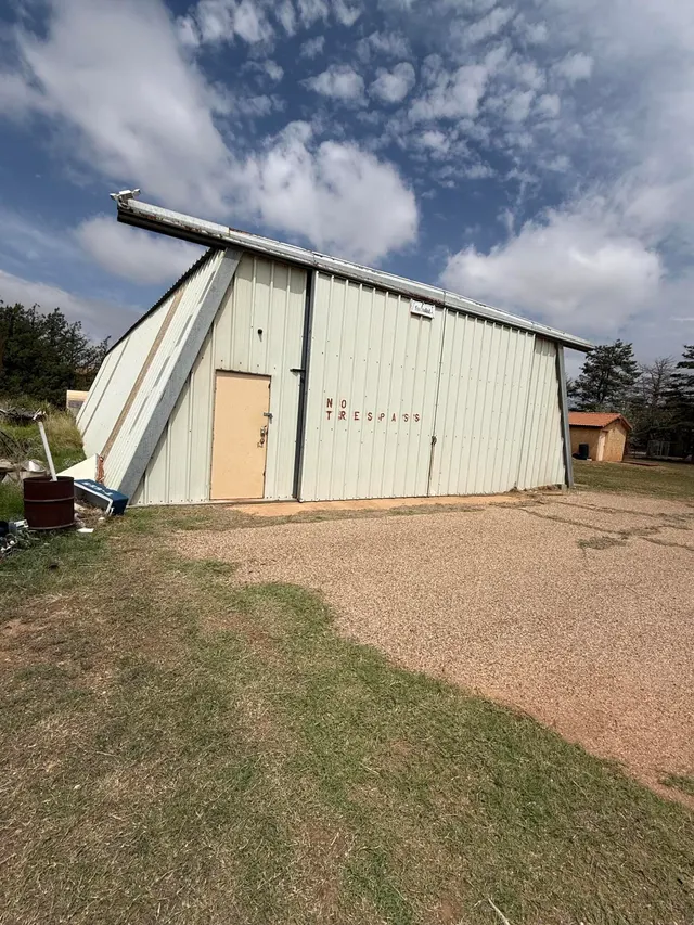 Photo 8 — 1614 Cactus Drive, Levelland, TX 79336