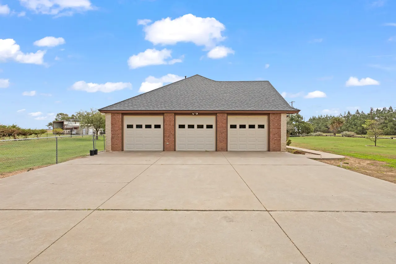 Photo 11 — 1465 Farm To Market Rd 54, Littlefield, TX 79339