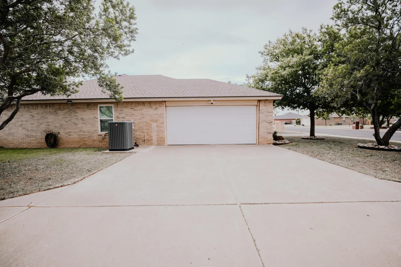 Photo 16 — 820 12th Street, Wolfforth, TX 79382