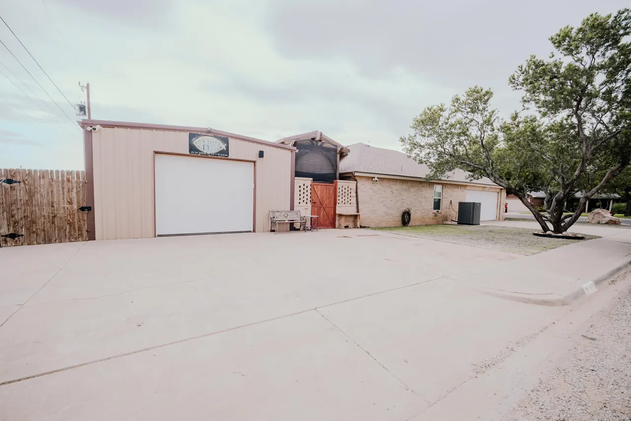 Photo 17 — 820 12th Street, Wolfforth, TX 79382