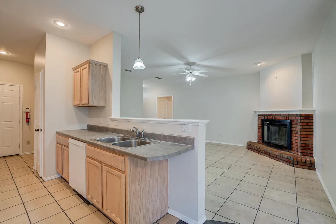 Photo 12 — 514 N Kline Avenue, Lubbock, TX 79416