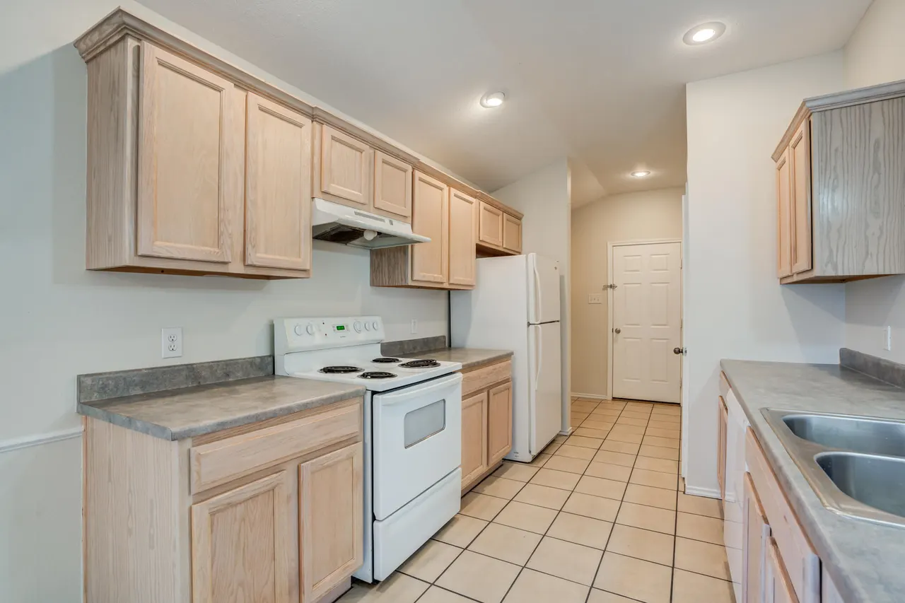 Photo 14 — 514 N Kline Avenue, Lubbock, TX 79416