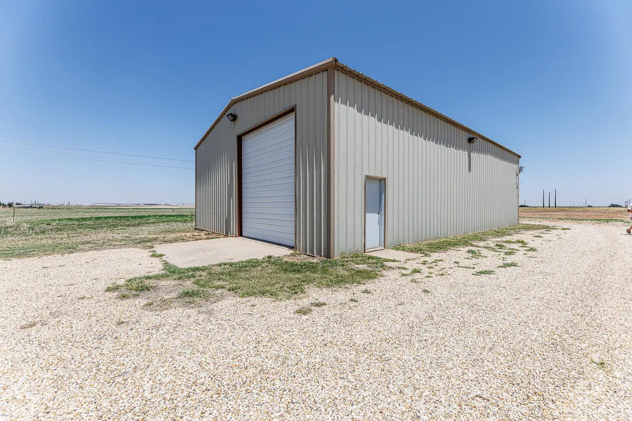 Photo 2 — 3261 I-27, Abernathy, TX 79311