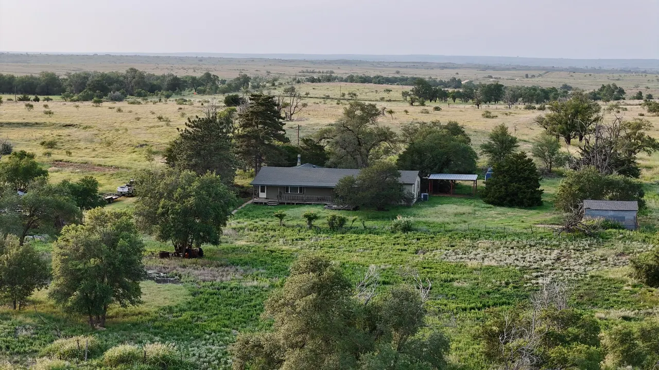 Photo 5 — 6761 County Road 11, Shamrock, TX 79079