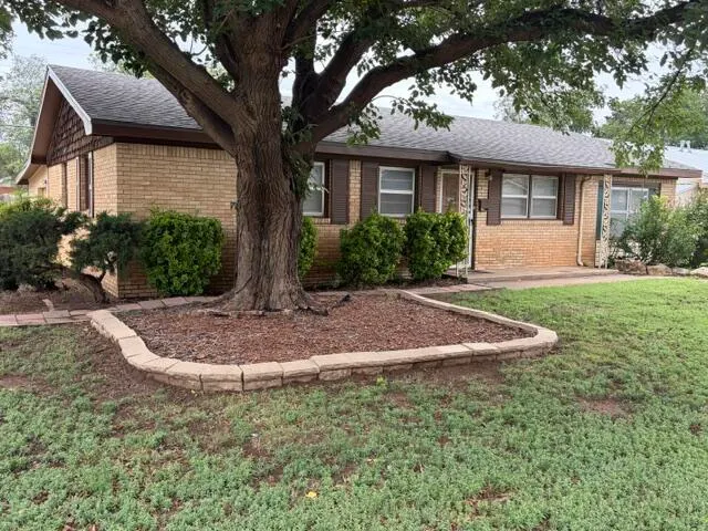 Photo 3 — 2801 60th Street, Lubbock, TX 79413
