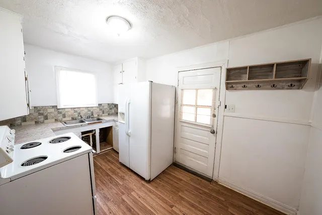 Photo 3 — 114 Avenue V, Lubbock, TX 79415