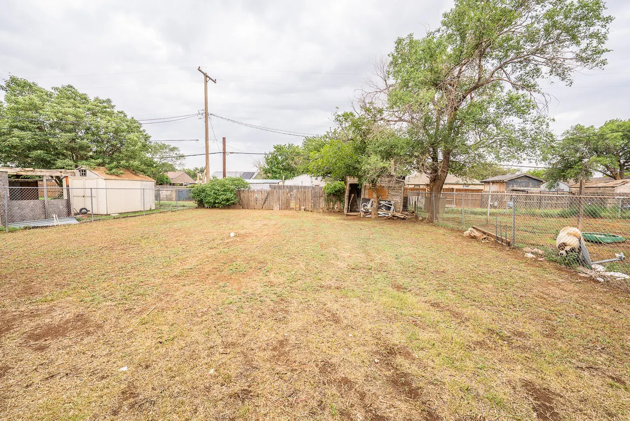 Photo 9 — 114 Avenue V, Lubbock, TX 79415