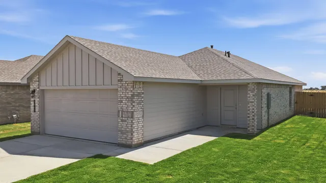 Photo 3 — 7443 10th Street, Lubbock, TX 79416