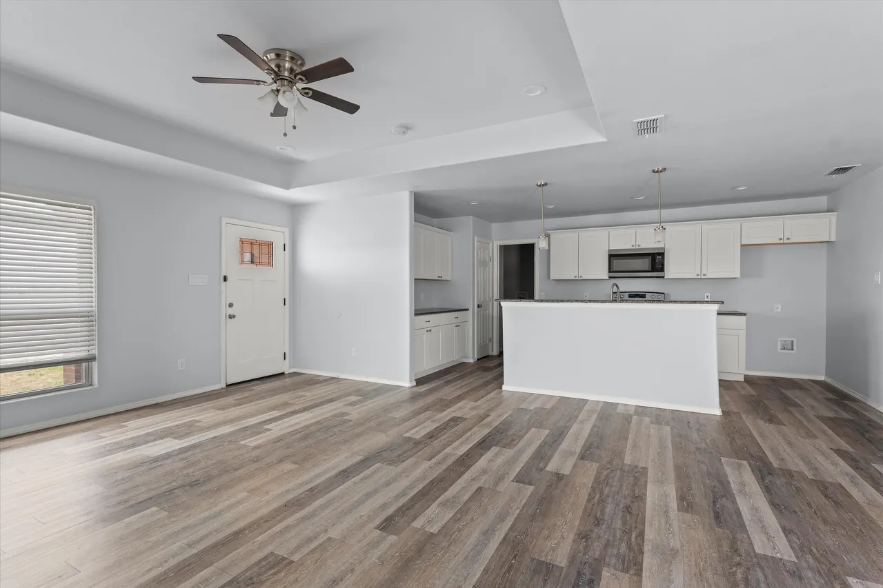 Photo 2 — 8414 11th Street, Lubbock, TX 79416