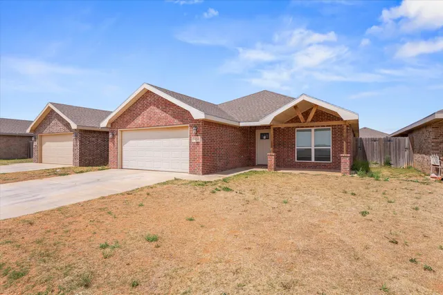 Photo 6 — 8414 11th Street, Lubbock, TX 79416