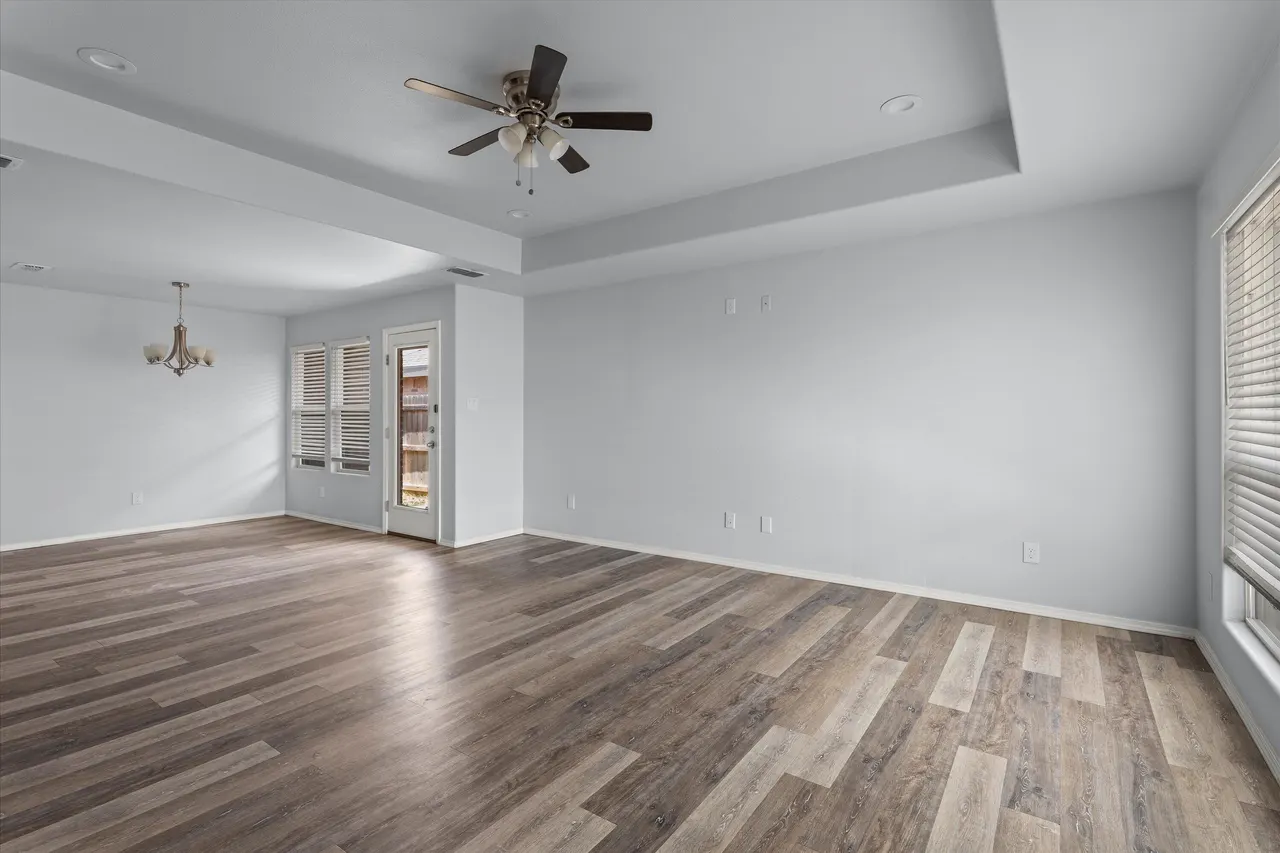 Photo 8 — 8414 11th Street, Lubbock, TX 79416