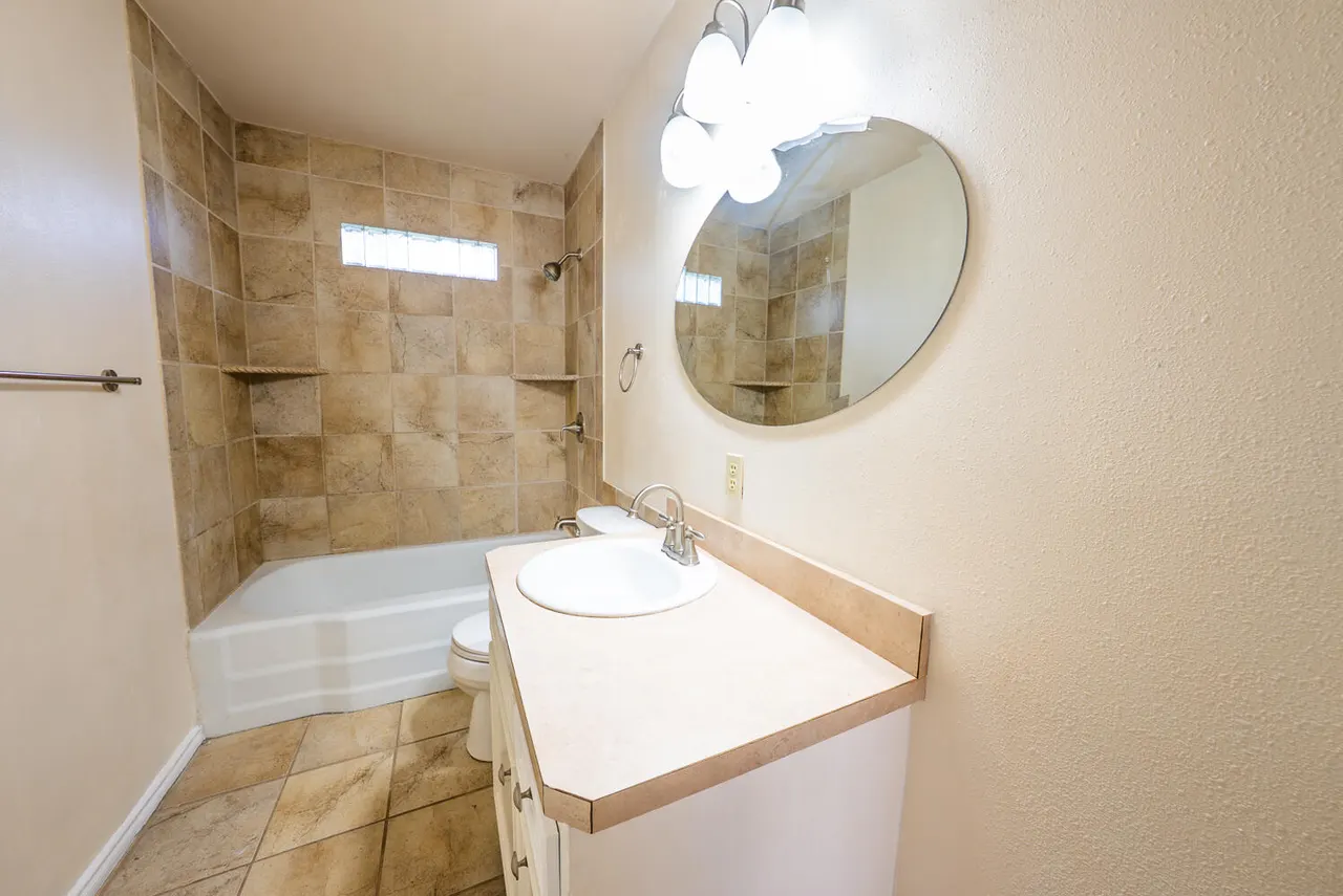 Photo 9 — 4507 43rd Street, Lubbock, TX 79414