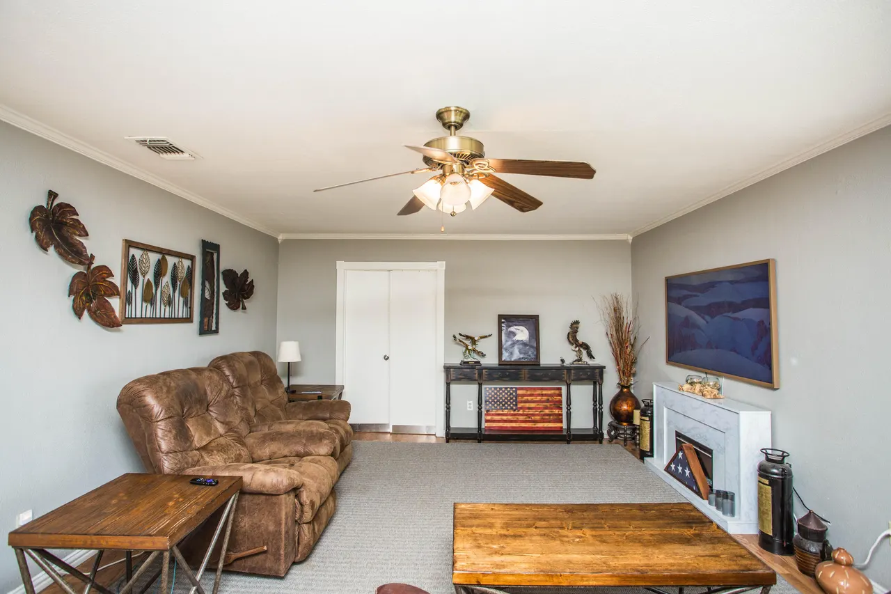 Photo 6 — 402 17th Street, Levelland, TX 79336