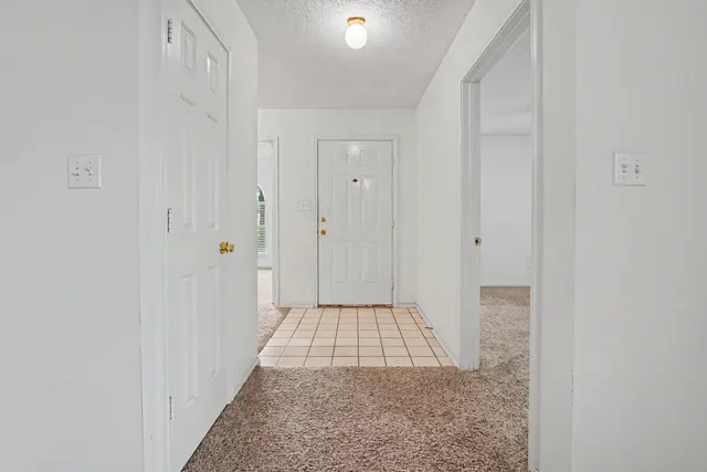 Photo 4 — 1022 Iola Avenue, Lubbock, TX 79416