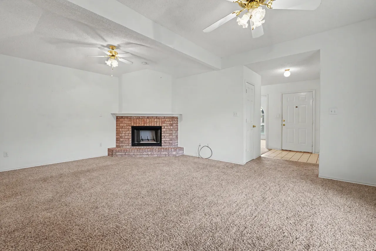 Photo 8 — 1022 Iola Avenue, Lubbock, TX 79416