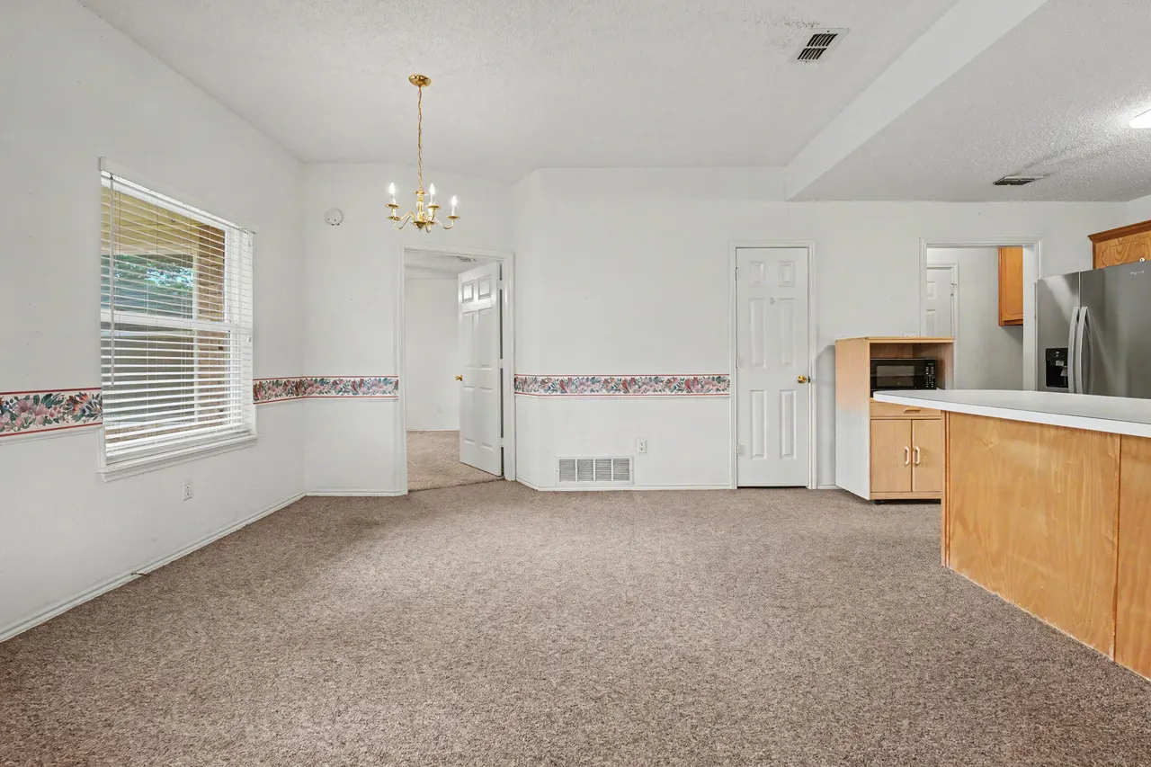 Photo 9 — 1022 Iola Avenue, Lubbock, TX 79416
