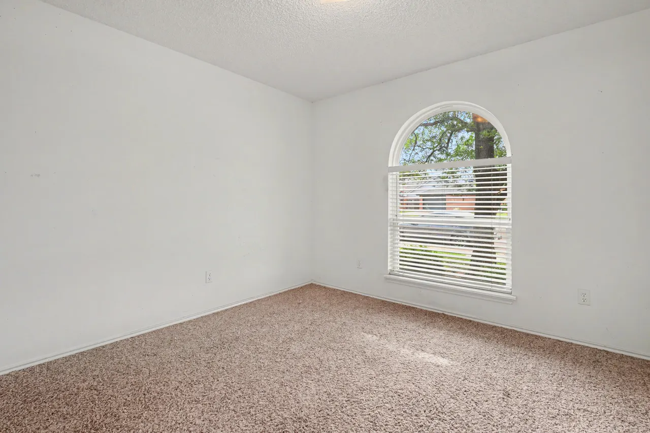 Photo 20 — 1022 Iola Avenue, Lubbock, TX 79416