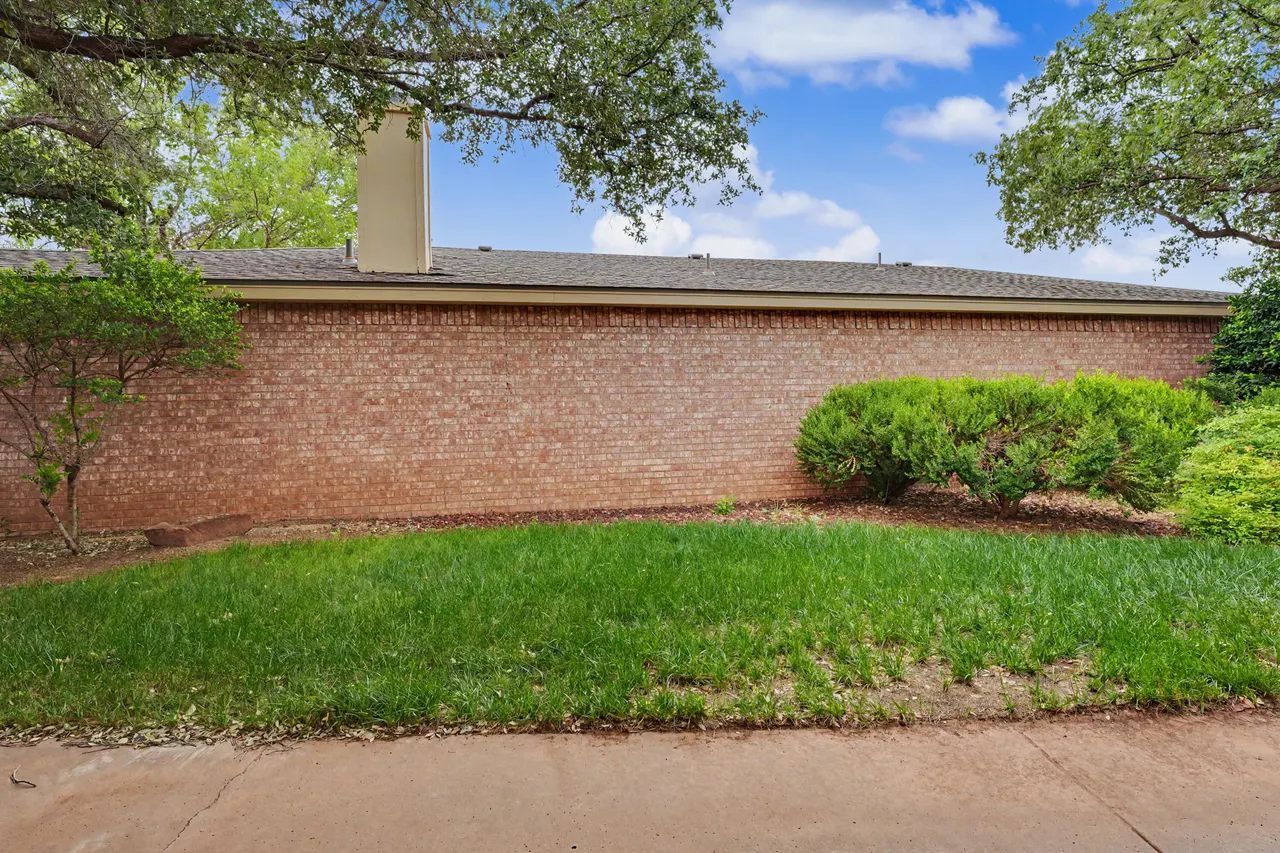 Photo 23 — 1022 Iola Avenue, Lubbock, TX 79416