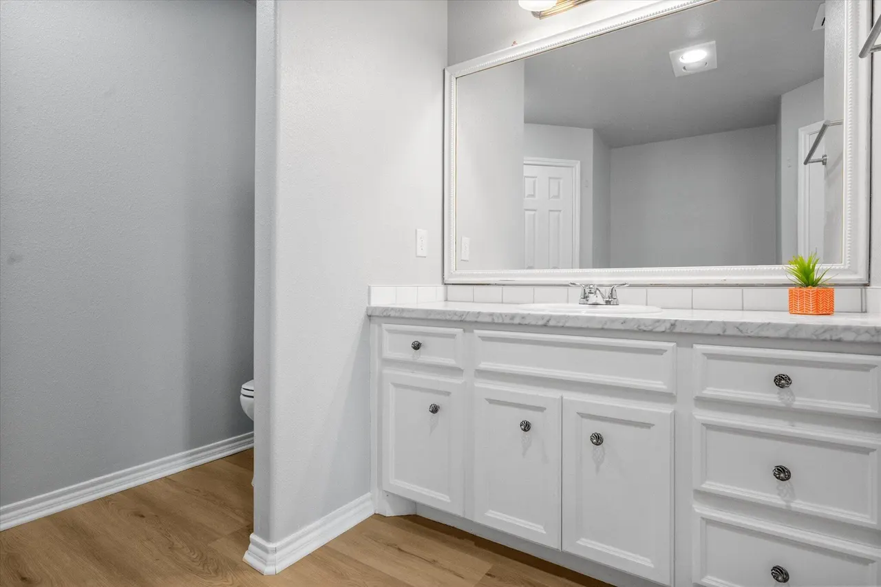 Photo 21 — 2320 101st Street, Lubbock, TX 79423
